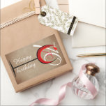 Rustic Red Wine Glass Script 70th Birthday Rechthoekige Sticker<br><div class="desc">Rustic Red Wine Glass Script 70th Birthday Rectangular Sticker. Het ontwerp is voorzien van een abstract rood wijnglas met daarin een leeftijdscijfer en de leeftijd op de achtergrond in witte kleur. Je kunt de leeftijd veranderen. De achtergrond is roestbeige oude papieren gedrukte tekst. Geweldig voor een vrouw of een man...</div>