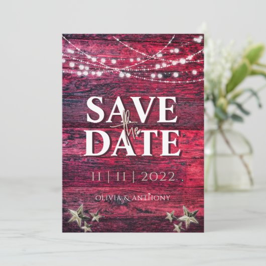 Rustic Red Wood String Lights Wedding Save The Date (Staand voorkant)