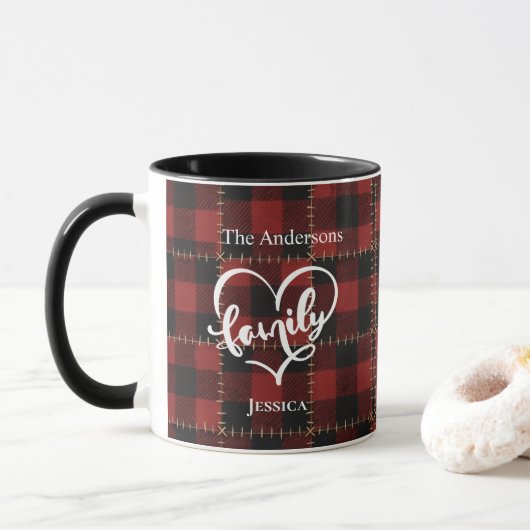Rustic Rode Buffalo Plaid Aanpasbare Familienaam Mok (Met donut)