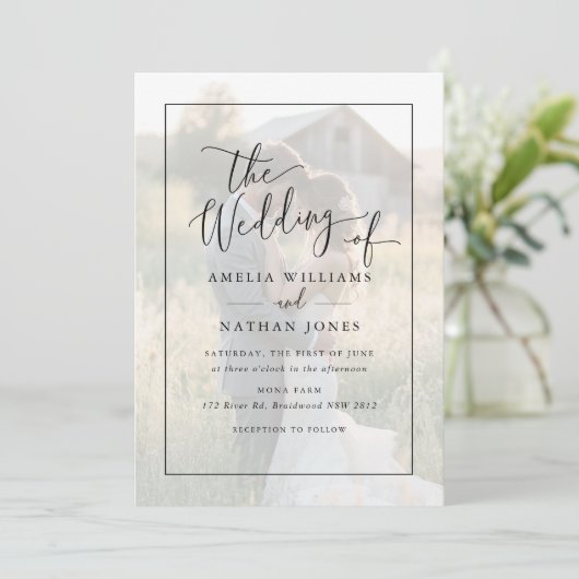 Rustic Script Wit Zwart Foto Bruiloft Kaart (Staand voorkant)