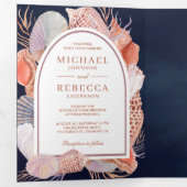 Rustic Seashells Nautical Navy QR Code Weddenschap Drieluik Uitnodiging (Binnenzijde eerst)