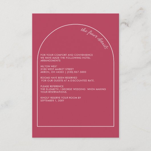 Rustic Simple Modern Arch Magenta Wedding Informatiekaartje (Voorkant)