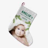 Rustic Snowflake Pine Baby`s First Christmas Photo Grote Kerstsok (Voorkant (Hangend))