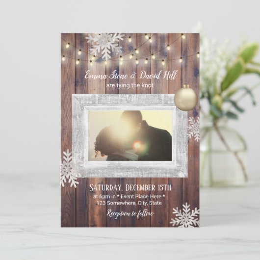 Rustic Snowflakes Custom Photo Winter Weddenschap Kaart (Staand voorkant)