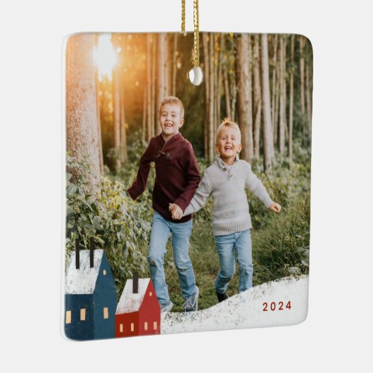 Rustic Snowy Village Scene Photo Ceramic Ornament (Rechts)