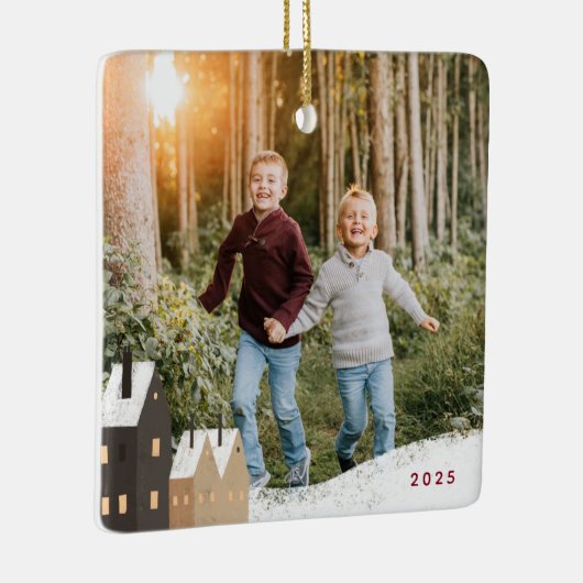Rustic Snowy Village Scene Photo Ceramic Ornament (Rechts)