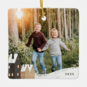 Rustic Snowy Village Scene Photo Keramisch Ornament (Voorkant)