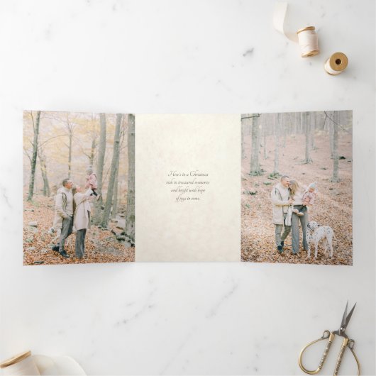  Rustic Snowy Winter Chistmas Village Drieluik Kaart (Binnen)