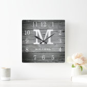 Rustic Specialized Gray Wood Farmhouse Monogram Vierkante Klok (Huis)