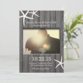 Rustic Starfish & Barn Wood Photo Wedding Kaart (Staand voorkant)