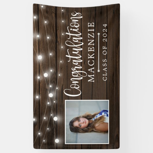Rustic String Lights Barn Wood Afstuderen Foto Spandoek (Verticaal)