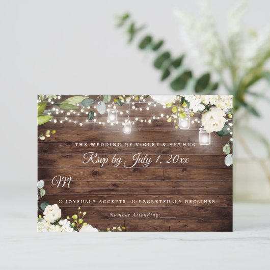 Rustic String Lights Bloemen Huwelijk RSVP Kaart (Staand voorkant)