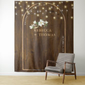 Rustic String Lights Gold Arch Magnolia Wedding Wandkleed (In situ)