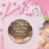 Rustic String Lights Herfst Pumpkin Happy Birthday Papieren Bordje (Feest)