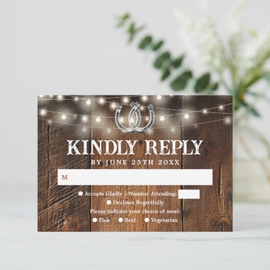 Rustic String Lights Horseshoes Western Wedding RSVP Kaartje (Staand voorkant)