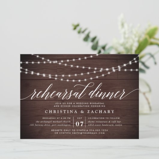 Rustic String Lights Rehearsal Dinner Invitation Kaart (Staand voorkant)