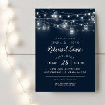 Rustic String Lights Rehearsal Dinner Invitation Kaart<br><div class="desc">Betaalbare aangepaste, gedrukte huwelijksrepetities voor het diner met een gebruiksvriendelijke sjabloon voor aanpassing. Dit rustige chic-ontwerp kenmerkt strengen gloeilampen en moeraspotten op een donkerblauw marineklein. Pas de uitnodiging aan met de details van uw repetitieve diner of pas de tekst aan om voor elke gebeurtenis te gebruiken. Gebruik de ontwerphulpmiddelen om...</div>