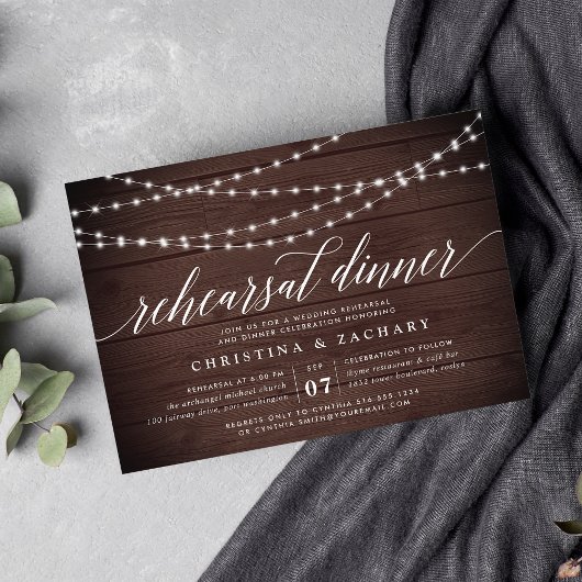 Rustic String Lights Rehearsal Dinner Invitation Kaart