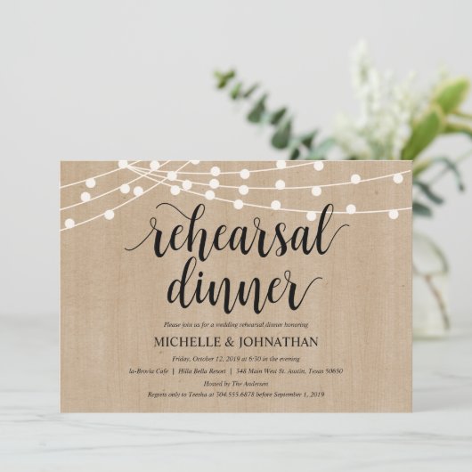 Rustic String Lights Rehearsal Dinner Invites Kaart (Staand voorkant)