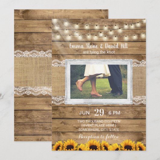 Rustic String Lights & Sunflower Wedding Photo Kaart (Voorkant / Achterkant)