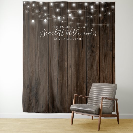 Rustic String Lights Wedding Photo Booth Backdrop Wandkleed (In situ)