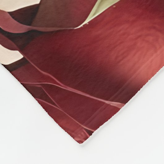 Rustic Style Roses In Shades Of Orange And Red Fleece Deken (Hoek)