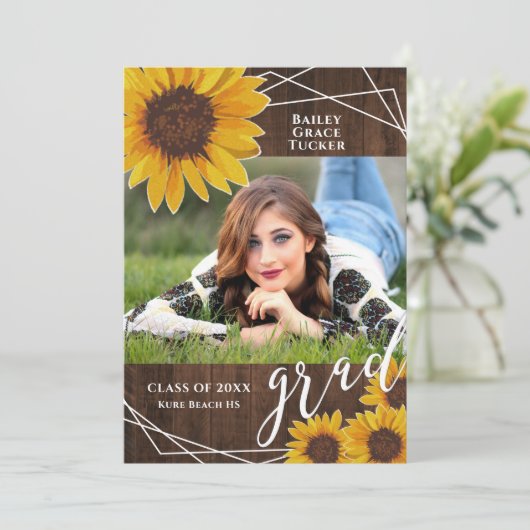 Rustic Sunflower Afstuderen Fotoaankondiging Aankondiging (Staand voorkant)