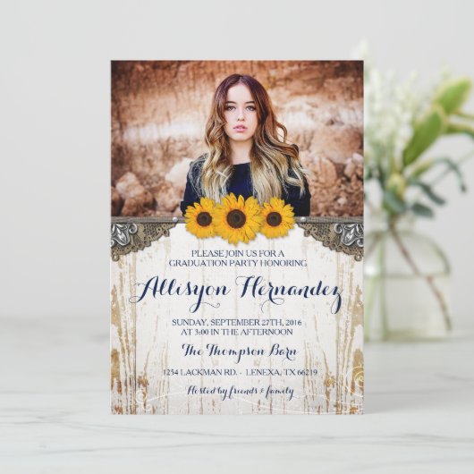 Rustic Sunflower Afstuderen Fotoaankondiging Kaart (Staand voorkant)