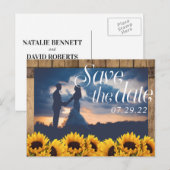 Rustic Sunflower Barn Wood Foto Save the Date Aankondigingskaart (Voorkant / Achterkant)
