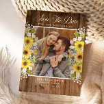 Rustic Sunflower String Lights Foto slaat de datum Save The Date<br><div class="desc">Rustic Sunflower String lichtfoto slaat de Kaart Date op. Cute waterverf country sunflower,  string light,  op een rustic wood achtergrond. Pas dit douaneontwerp met uw eigen foto en details aan.</div>