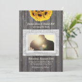 Rustic Sunflower Weathered Wood Photo Weddenschap Kaart (Staand voorkant)