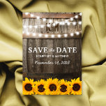 Rustic Sunflower Wedding Save the Date Aankondigingskaart<br><div class="desc">Rustieke bruiloft Save the Date-Briefkaarten met een achtergrond van een schuur donkereiken vat,  twinkle snaarlampen,  goudgele zonnebloemen,  je monogram en een save the date-sjabloon.</div>