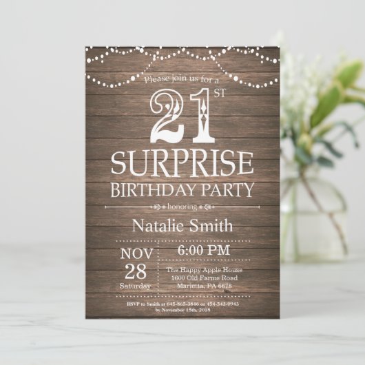 Rustic Surprise 21st Birthday Invitation Kaart (Staand voorkant)