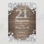 Rustic Surprise 21st Birthday Silver Diamond Kaart<br><div class="desc">Rustic Surprise 21st Birthday Invitation. Zilver Rhinestone Diamond. Rustic Wood Background  landretro. Elegant Birthday Bash nodigt uit. Volwassen verjaardag. Vrouwendag. Mannen op zaterdag. Voor verdere aanpassing,  te klikken gelieve de knoop "van de Aanpassing het"en ons ontwerphulpmiddel te gebruiken om deze sjabloon te wijzigen.</div>