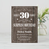 Rustic Surprise 30th Birthday Invitation Kaart (Staand voorkant)