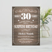 Rustic Surprise 30th Birthday Invitation Kaart (Staand voorkant)