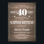 Rustic Surprise 40th Birthday Invitation Kaart<br><div class="desc">Rustic Surprise 40th Birthday Invitation with Rustic Wood Background Retro. Volwassen verjaardag. Mannelijke Mannen of vrouwen: Birthday. Kinder jongen of meisje Lady Teen Teenage Bday Invite. 13e 15e 16e 18e 21e 30e 40e 50e 60e 70e 80e 90e 100e. Elke leeftijd. Voor verdere aanpassing, te klikken gelieve de knoop "van de...</div>