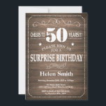 Rustic Surprise 50th Birthday Invitation Kaart<br><div class="desc">Rustic Surprise 50th Birthday Invitation. Witte Typografie. Rustic Wood Achtergrond. Volwassen verjaardag. Mannelijke Mannen of vrouwen: Birthday. Kinder jongen of meisje Lady Teenage Bday Invite. 13e 15e 16e 18e 21e 30e 40e 50e 60e 70e 90e 100e. Elke leeftijd. Voor verdere aanpassing, te klikken gelieve de knoop "van de Aanpassing het"en...</div>