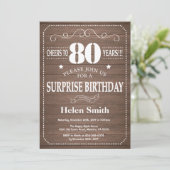 Rustic Surprise 80th Birthday Invitation Kaart (Staand voorkant)