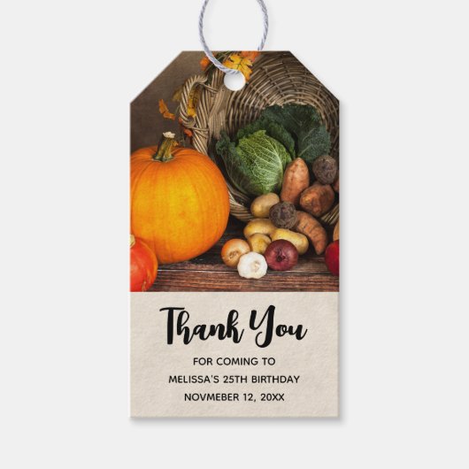 Rustic Table Bounful Harvest Birthday Cadeaulabel (Voorkant)