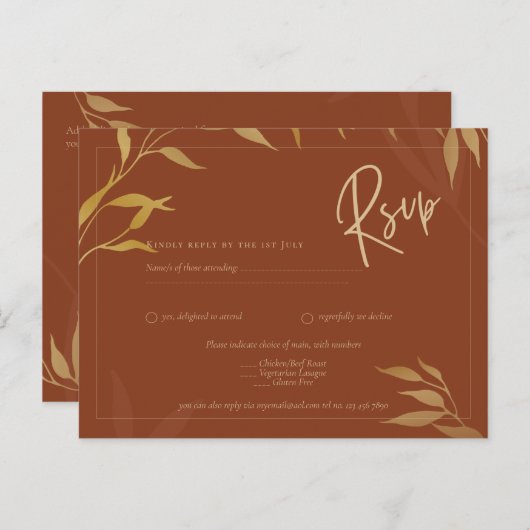 Rustic Terracotta GOLD Leaves Overlay Wedding RSVP Briefkaart (Voorkant / Achterkant)
