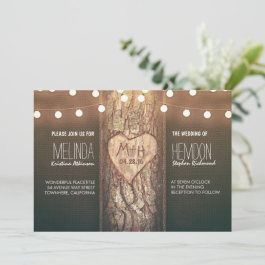 Rustic Tree Heart en String Lights bruiloft Uitnod Kaart (Staand voorkant)