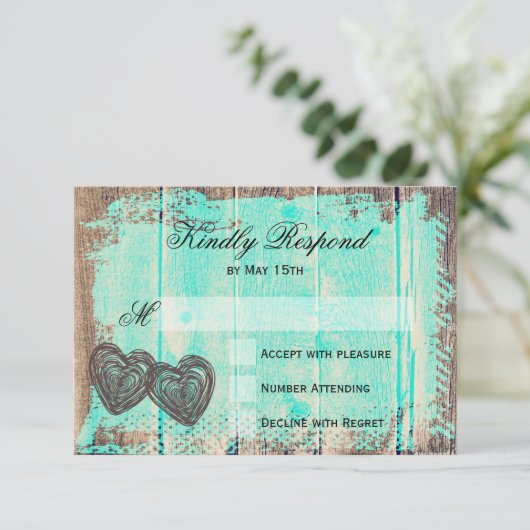 Rustic Two Hearts Wood Aqua Wedding RSVP-kaarten RSVP Kaartje (Staand voorkant)