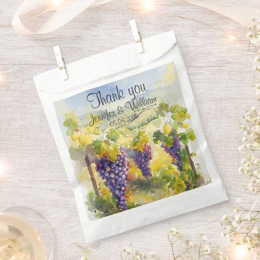Rustic Vineyard Grapes Lemons Italy Wedding   Bedankzakje (Geknipt)
