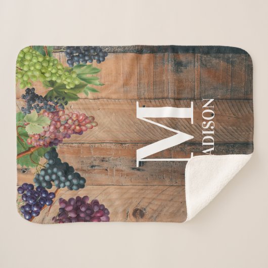 Rustic Vineyard Wood & Grapes Monogram Sherpa Deken (Voorkant (horizontaal))