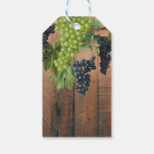 Rustic Vineyard Wood & Grapes Monogram Weddenschap Cadeaulabel (Achterkant)