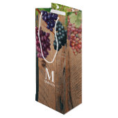 Rustic Vineyard Wood & Grapes Monogram Wijn Cadeautas (Achterkant Gekanteld)