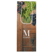 Rustic Vineyard Wood & Grapes Monogram Wijn Cadeautas (Voorkant)