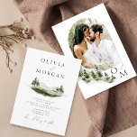 Rustic Waterverf Mountain Forest Wedding Foto Kaart<br><div class="desc">Deze elegante bestemmings bruiloft kenmerkt een romantische waterverf met bergen,  dennenbomen en groener bos die ideaal zijn voor uw berganse top-droombruiloft en een ingewikkelde script calligrafie font. Plaats je foto achteraan.</div>