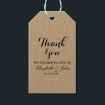 Rustic Wedding Bedankt Cadeaulabel<br><div class="desc">Een rustiek huwelijkscadeau label in Kraft papier. Wijzig de tekst eenvoudig naar wens om een elegant label te maken voor uw speciale dag. Kies het papier en de kleur van het touw in het optiemenu hierboven.</div>